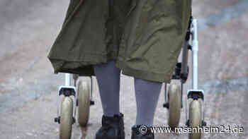 Stephanskirchner (39) fährt Fußgängerin (95) um und haut ab