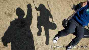 Unbekannter versucht in Edling Mädchen (8) mit Süßigkeiten zu sich nach Hause zu locken
