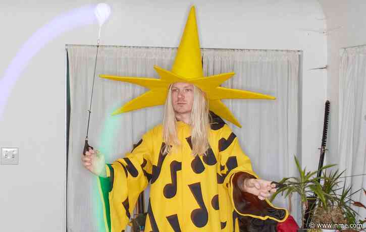 Listen to 100 Gecs’ frenetic new single ‘Doritos And Fritos’