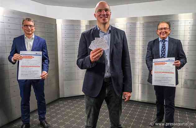 POL-GT: Gemeinsame Präventionsarbeit ausgebaut - Polizei Gütersloh und Volksbank Bielefeld-Gütersloh in Kooperationspartnerschaft für die Kampagne "Sicher im Alter"