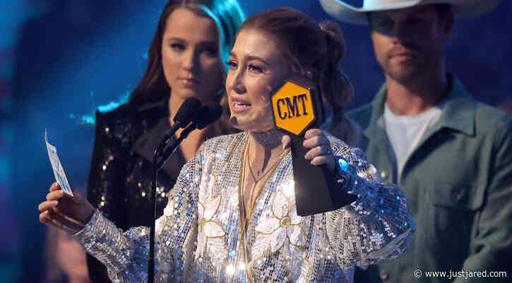 Maddie & Tae's Maddie Marlow Gives Most Emotional Speech of the Night at CMT Music Awards 2022