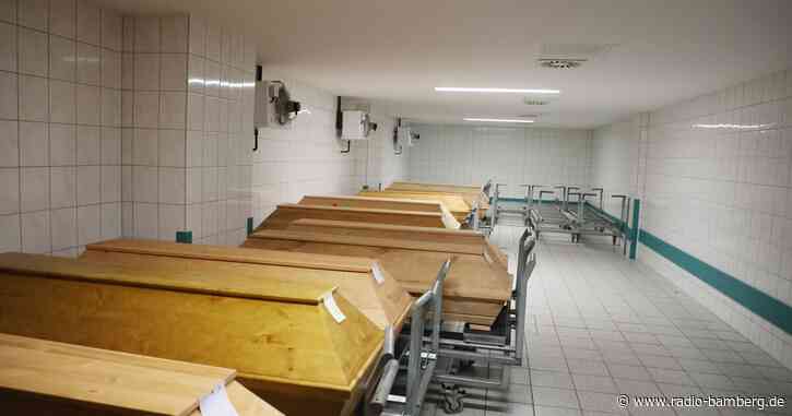 Sterbefälle im März sechs Prozent über dem Durchschnitt