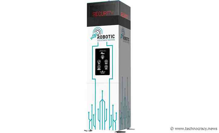 Giant Robot Catches Unmasked Travelers At Dallas Airport