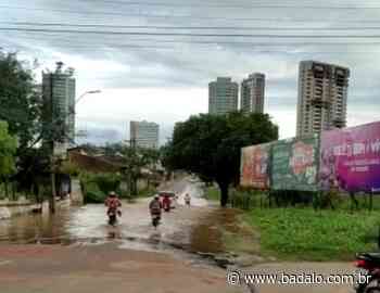Chuva deixa trechos alagados no bairro Lagoa Seca em Juazeiro; veja vídeo - Badalo