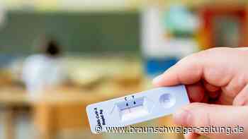 Schüler können im Mai drei Corona-Testkits pro Woche erhalten