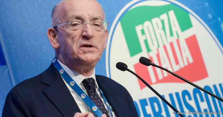 Riforma Csm, blitz senza successo: nel pomeriggio tentativo di alzare l’età pensionabile dei giudici, poi il dietrofront dopo il no di destre e Renzi