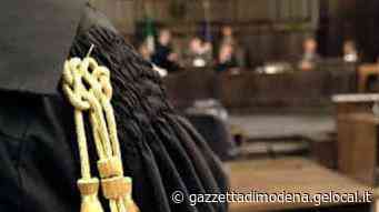 Palpeggiamenti alla stagista Impiegato pubblico modenese patteggia - La Gazzetta di Modena