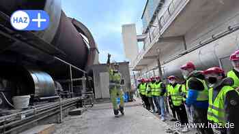 Sehnde: KGS-Schüler bauen mit Holcim Radios und steigen in 70 Meter Höhe - HAZ