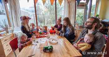 Dit gezin met vijf kinderen bespaart op bijna alles: 'We halen bij de kringloop of gratis weggeefgroepen' - AD.nl