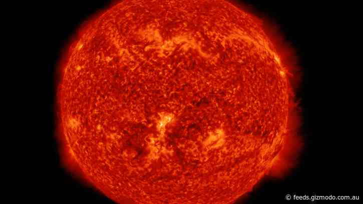 Dead Sunspot Explosion Spits Plasma Toward Earth