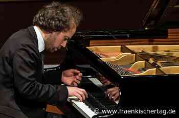 Wie der Pianist Alexander Schimpf in Coburg ein wegen der Corona-Krise abgesagtes Sinfoniekonzert in einen spannenden Soloabend verwandelt. - Fränkischer Tag
