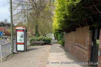 Call 999 if you see suspicious female in Bickley