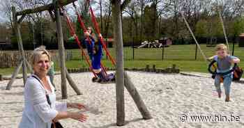 IN BEELD. Mooi lenteweer lokt zonnekloppers en speelvogels naar Gemeentepark - Het Laatste Nieuws