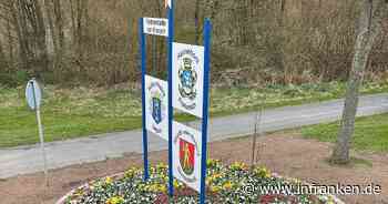 Kronach: 'Hommage an den berühmten Sohn' - Blumenpracht am Stadteingang - inFranken.de