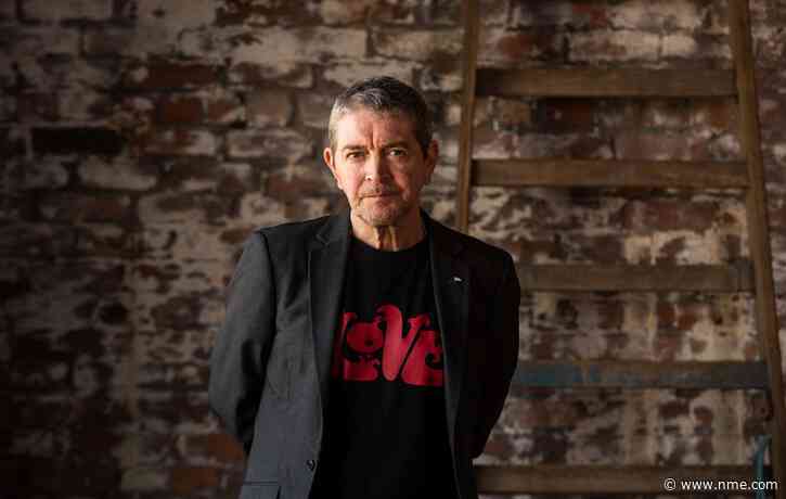 Shack’s Michael Head And The Red Elastic Band share new single ‘Broken Beauty’