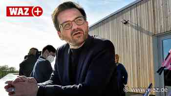 Uni Witten/Herdecke: SPD-Spitzenkandidat staunt über Holzbau - WAZ News