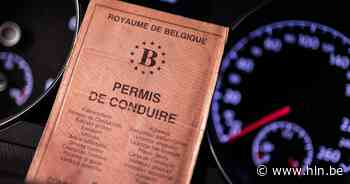 Bestuurder haalt al zwalpend anoniem politievoertuig: 1 promille alcohol in bloed - Het Laatste Nieuws