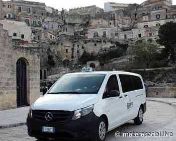 Matera: ordinanza comunale che limita accesso a Murgia Timone, manifestazione di protesta degli NCC e TAXI - 15 Aprile 2022 - Materasocial