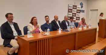 Brusque apresenta ferramenta de execução do Plano Municipal de Educação para cidades do Vale do Itajaí - O Município