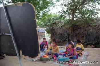 Sekolah darurat bagi anak-anak dari permukiman kumuh di New Delhi - ANTARA