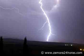 Las tormentas descargaron un solo rayo en Zamora el Martes Santo - Zamora 24 Horas