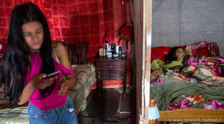 Vercelli, frustate ai figli piccoli (uno e 2 anni) e abusi sulla figlia 13enne: arrestati genitori - TGCOM