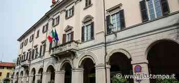 Galliate, decine di multe per i residenti con il pass: la protesta è sui social - La Stampa