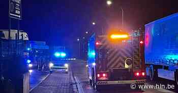 Brandweer naar rokende vrachtwagen op industrieterrein | Erpe-Mere | hln.be - Het Laatste Nieuws