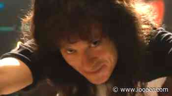 Who Plays Eddie Munson In Netflix's Stranger Things 4? - Looper