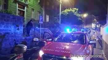 Trieste, abitazione in fiamme in via Banelli. Anziano e gatto lievemente intossicati - Il Piccolo