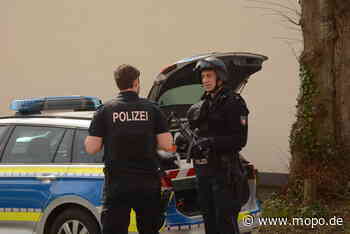 Großeinsatz! Mann will Möbel liefern – da zückt ein Mieter eine Pistole - Mopo.de