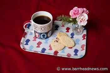 Jubilee souvenirs inspired by Queen's famous postage stamp portrait on sale - Barrhead News