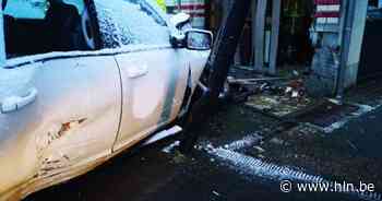 Wagen rijdt woning Garage De Corte binnen - Het Laatste Nieuws