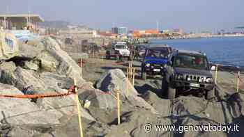 Tornano i 4x4 sulla spiaggia di Voltri: "Il nostro impegno per le scuole del territorio" - GenovaToday