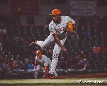 GAME LOG: Melendez Powers Texas to 13-5 Rout of Stephen F. Austin - Sports Illustrated