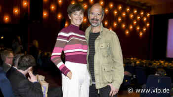 Christoph Maria Herbst alias "Stromberg": Seltener Auftritt an der Seite von Partnerin Gisi - VIP.de, Star News