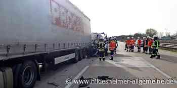 Schwerer Unfall auf A7 bei Hildesheim: Transporter fährt ungebremst in Stauende - www.hildesheimer-allgemeine.de