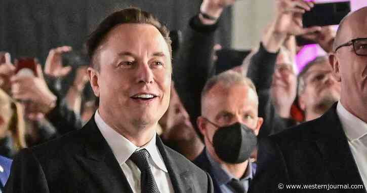 Elon Musk Announces Unprecedented Bid to Buy 100% of Twitter: 'I Will Unlock It'