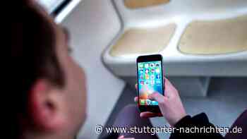 Internet: Menschen in Deutschland häufiger mit dem Smartphone online - Stuttgarter Nachrichten