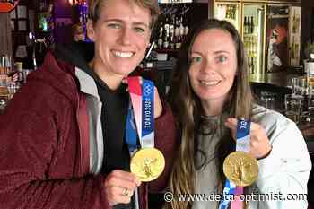 Canadian soccer stars make surprise visit to Delta BC pub - Delta Optimist