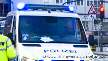 18-Jähriger wartete auf den Bus – am Ende starb er fast an  acht Messerstichen