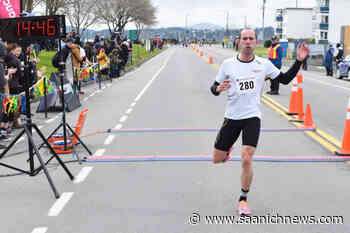 Runners brave wind, cold for Bazan Bay 5K near Sidney – Saanich News - Saanich News