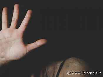 Aggredisce e uccide la moglie dopo averle portato via la figlia