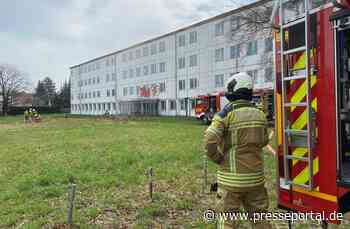 FW Dresden: Rauchentwicklung in einem leerstehenden Gebäude - Presseportal.de
