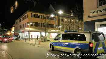 Corona-Protest in Balingen: Strafverfahren gegen Spaziergänger - Balingen & Umgebung - Schwarzwälder Bote