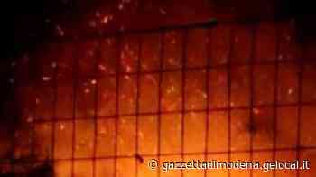 Sassuolo. Una baracca va in fiamme «Strane frequentazioni» - La Gazzetta di Modena