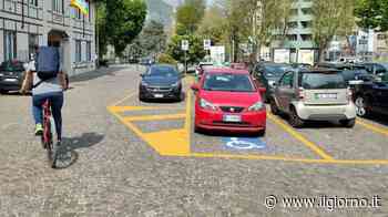 I parcheggi riservati alla Canottieri Lecco sono abusivi - IL GIORNO