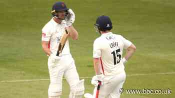 County Championship: Dane Vilas and Steven Croft hit tons as Lancashire make Kent suffer