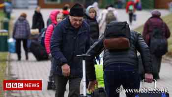 Ukraine: Caravan firm could not bring more refugees due to visa delays