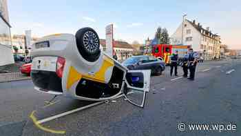 Unfall in Siegen-Weidenau: Auto bleibt auf dem Dach liegen - WP News